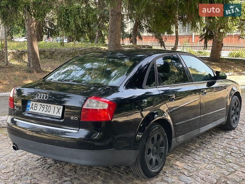 Седан Audi A4 2003 в Тульчине