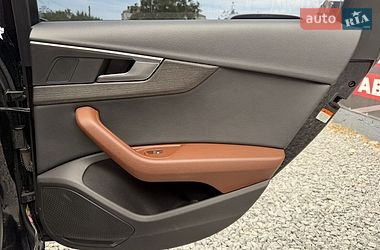 Седан Audi A4 2018 в Стрию