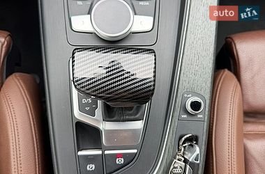 Седан Audi A4 2018 в Стрию