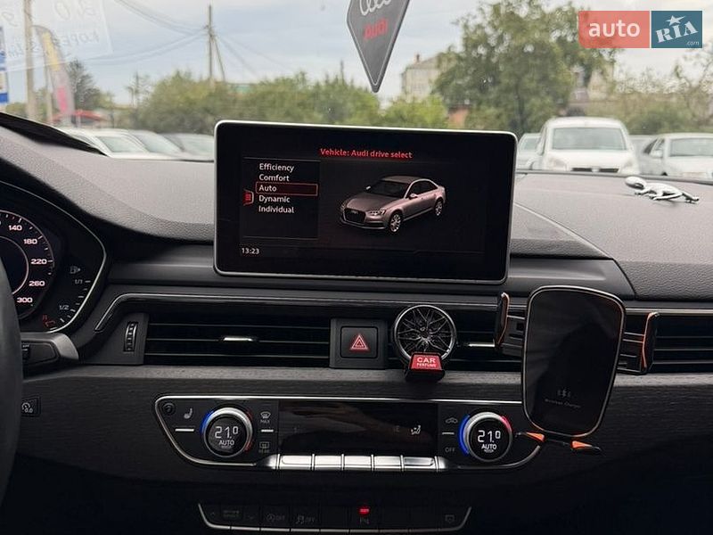 Седан Audi A4 2018 в Стрию