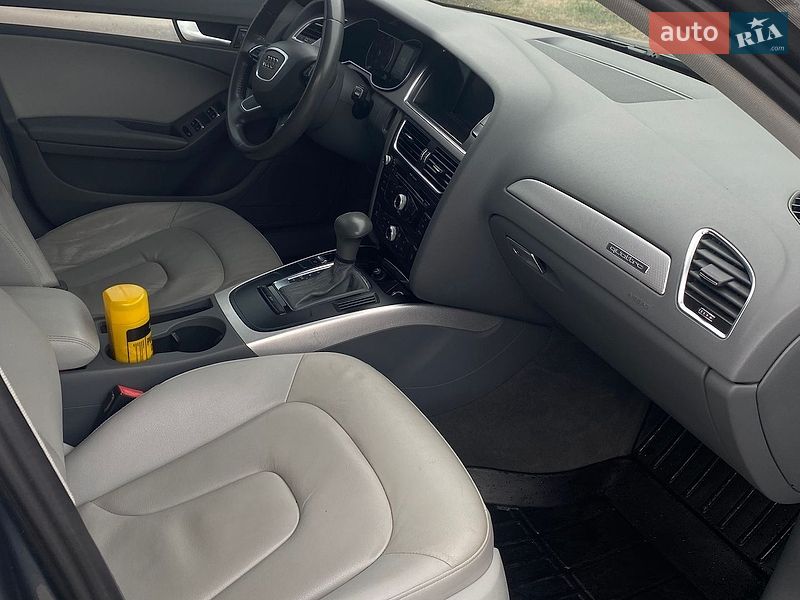 Седан Audi A4 2013 в Тернополе