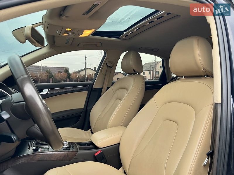 Седан Audi A4 2012 в Львове