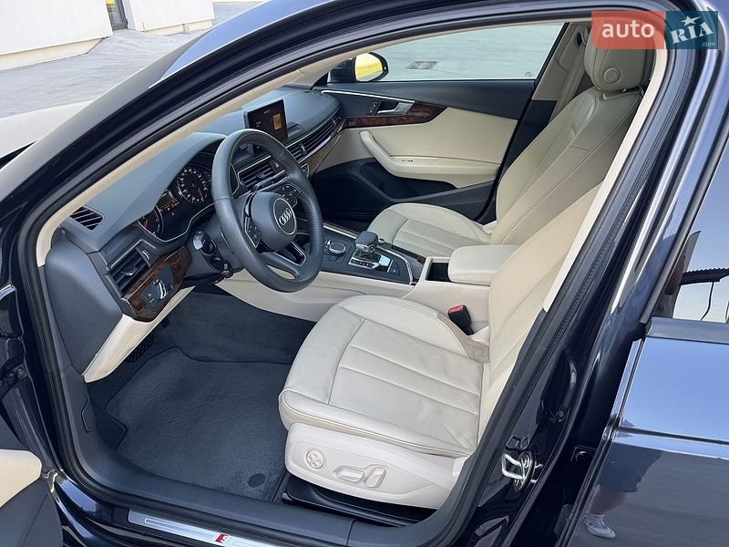 Седан Audi A4 2018 в Луцьку