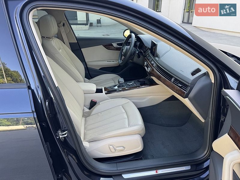 Седан Audi A4 2018 в Луцьку
