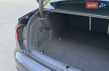 Седан Audi A4 2018 в Луцьку