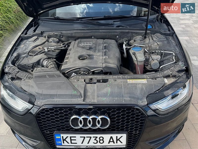 Седан Audi A4 2012 в Ірпені