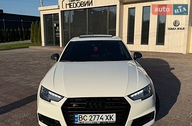 Седан Audi A4 2016 в Львові