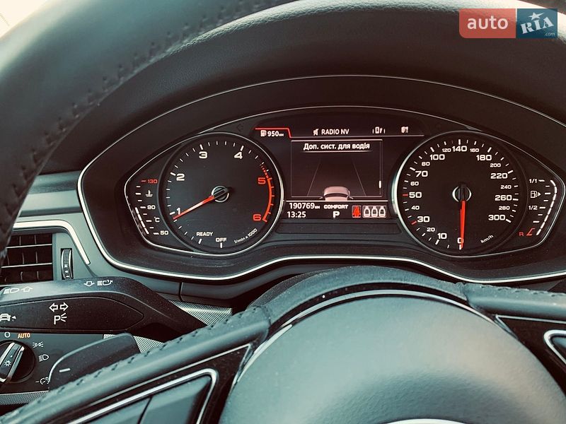 Универсал Audi A4 2018 в Киеве