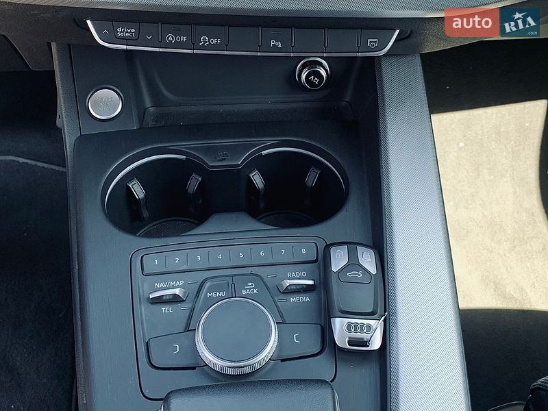 Универсал Audi A4 2018 в Киеве