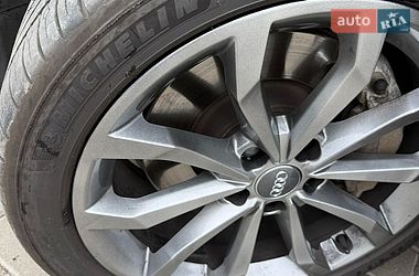 Седан Audi A4 2017 в Львове