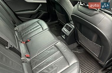 Седан Audi A4 2017 в Львове