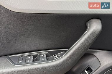 Седан Audi A4 2017 в Львове
