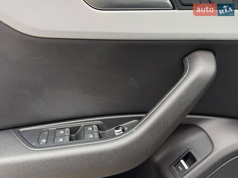 Седан Audi A4 2017 в Львове