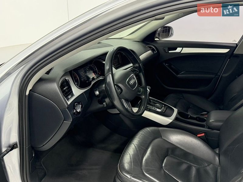 Седан Audi A4 2015 в Одесі