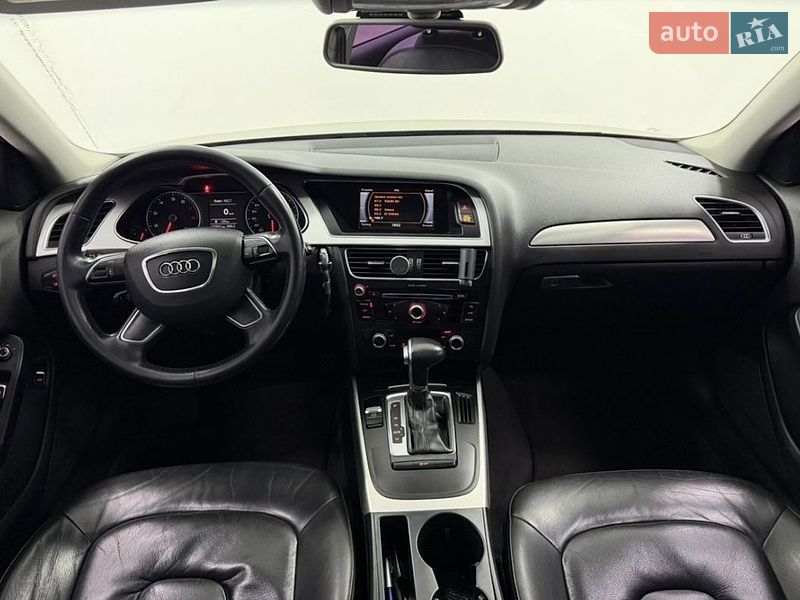 Седан Audi A4 2015 в Одесі