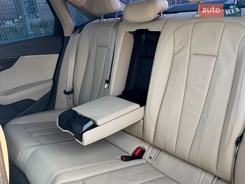 Седан Audi A4 2018 в Одессе