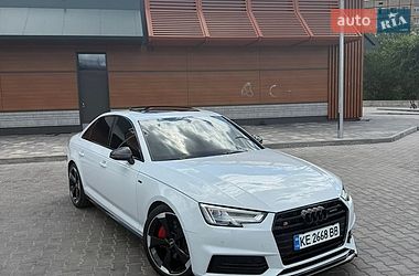 Седан Audi A4 2018 в Кривому Розі