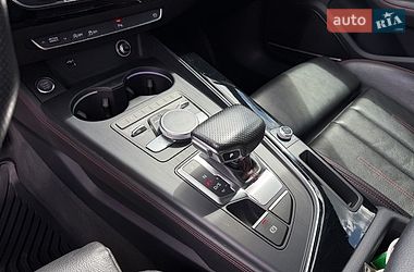 Седан Audi A4 2018 в Кривому Розі