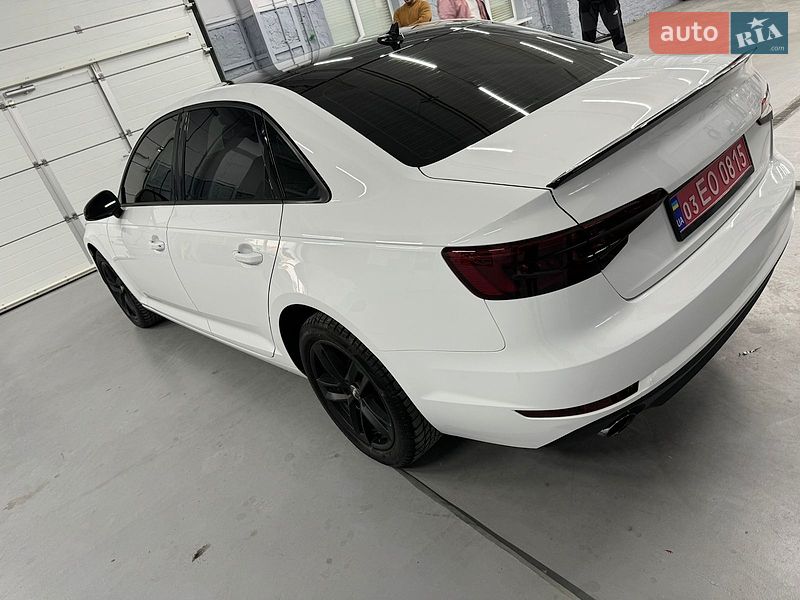 Седан Audi A4 2016 в Любешове