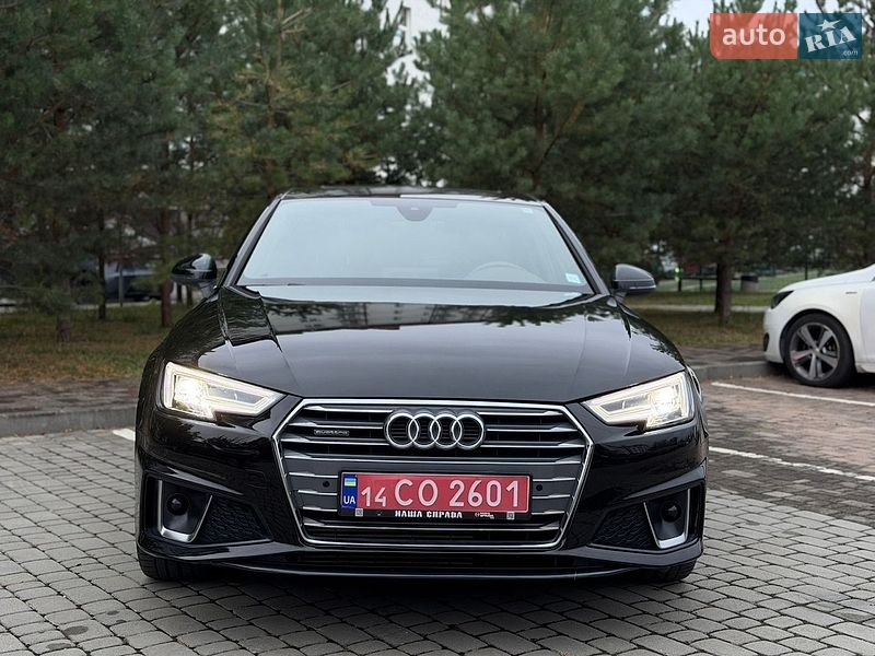 Седан Audi A4 2017 в Ивано-Франковске