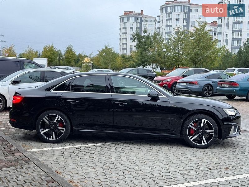 Седан Audi A4 2017 в Ивано-Франковске