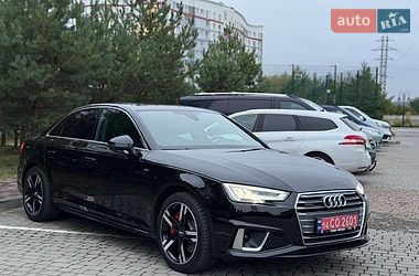 Седан Audi A4 2017 в Ивано-Франковске