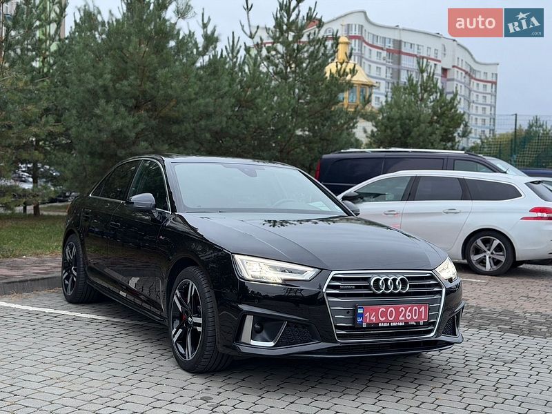 Седан Audi A4 2017 в Ивано-Франковске