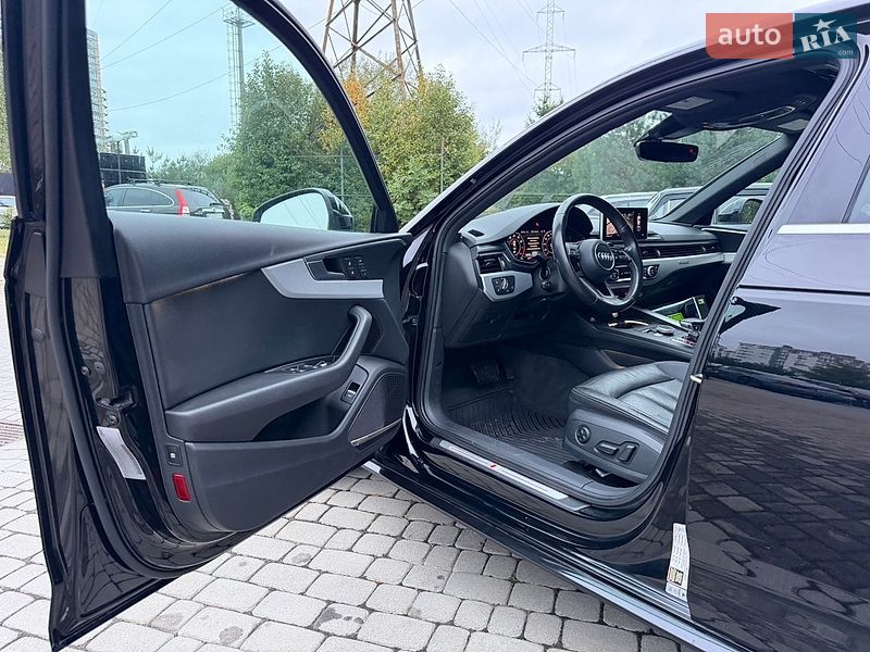 Седан Audi A4 2017 в Ивано-Франковске