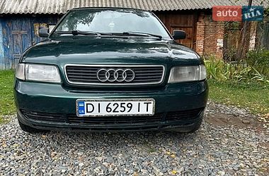 Седан Audi A4 1995 в Ворохті
