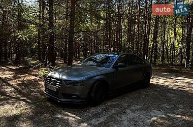 Седан Audi A4 2012 в Тернополе
