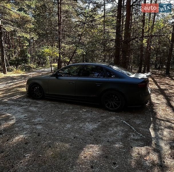 Седан Audi A4 2012 в Тернополе
