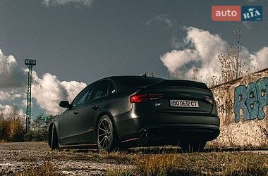 Седан Audi A4 2012 в Тернополе