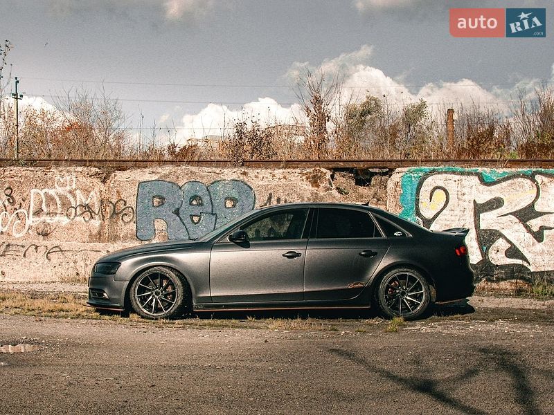 Седан Audi A4 2012 в Тернополе