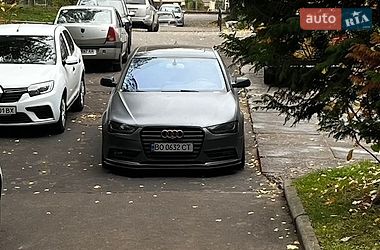 Седан Audi A4 2012 в Тернополе
