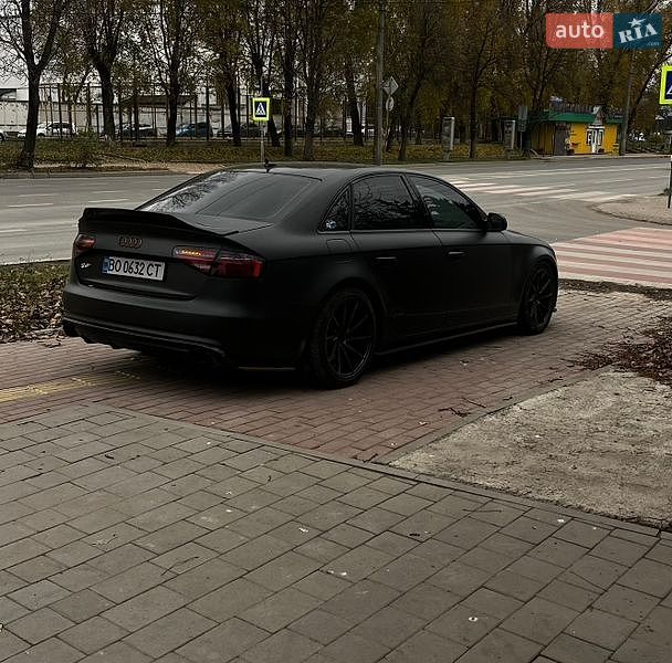 Седан Audi A4 2012 в Тернополе