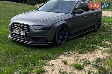 Седан Audi A4 2012 в Тернополе