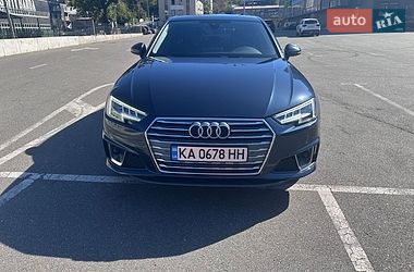 Седан Audi A4 2015 в Києві