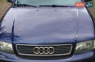 Седан Audi A4 1995 в Ичне