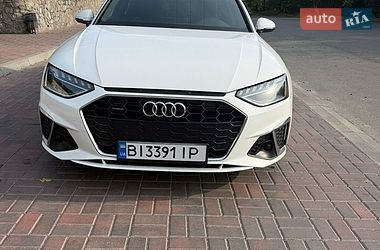 Седан Audi A4 2022 в Полтаві