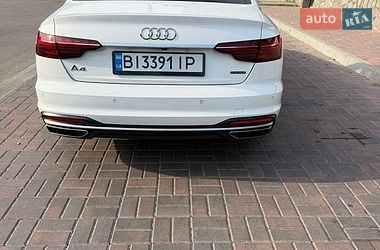 Седан Audi A4 2022 в Полтаві