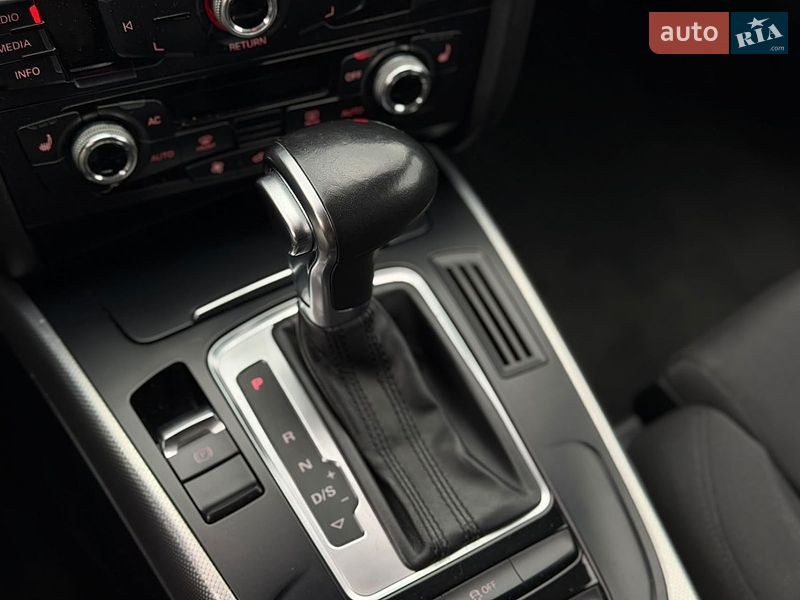 Седан Audi A4 2013 в Києві