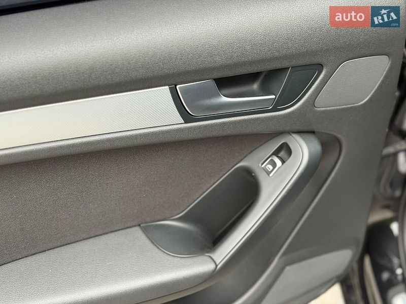 Седан Audi A4 2013 в Києві