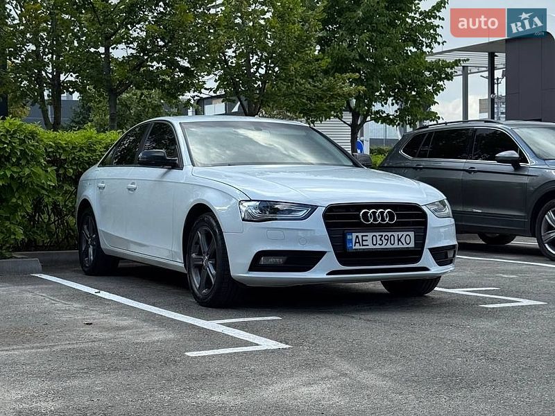 Audi A4, фото из объявления