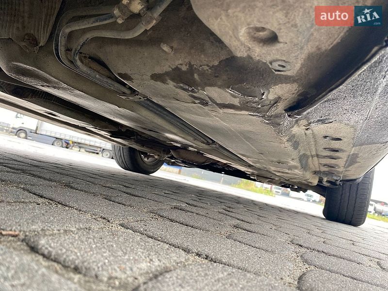 Седан Audi A4 1996 в Львове