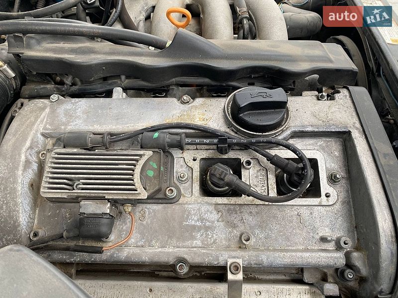 Седан Audi A4 1996 в Львове
