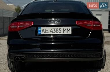 Седан Audi A4 2015 в Дніпрі