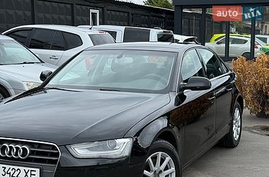 Седан Audi A4 2012 в Києві