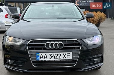 Седан Audi A4 2012 в Києві