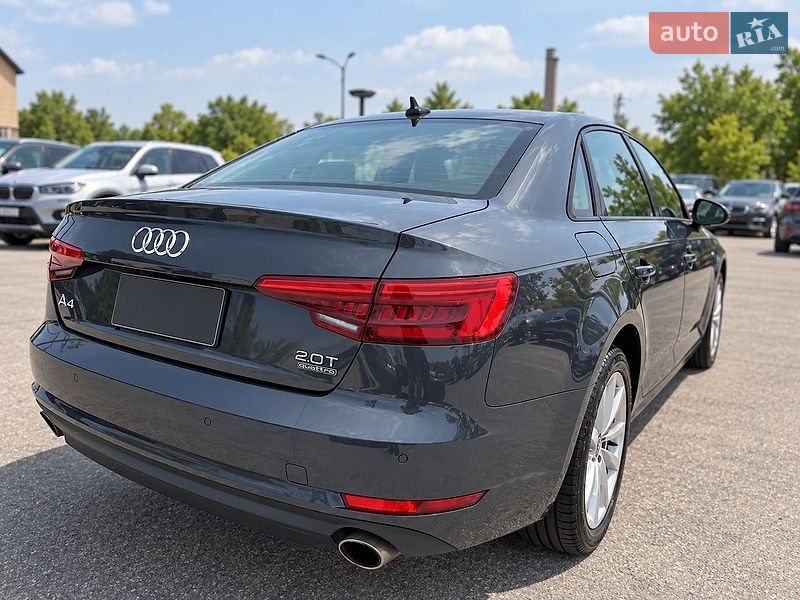 Седан Audi A4 2016 в Киеве