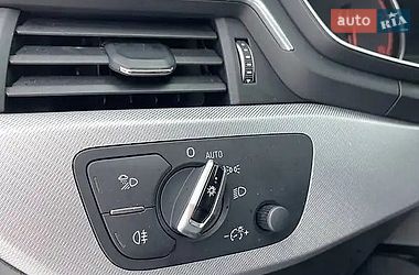 Седан Audi A4 2016 в Киеве